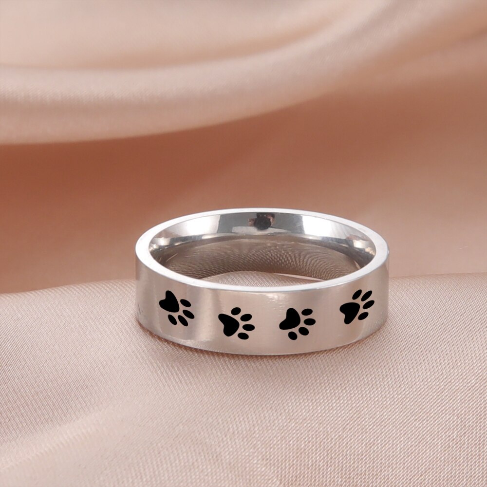 Skyrim Stainless Steel Dog Footprints Rings for Men Women Cute Animal Paws Finger Rings Jewelry Birthday Friends: 12 / WHITE / Light Yellow Gold Color