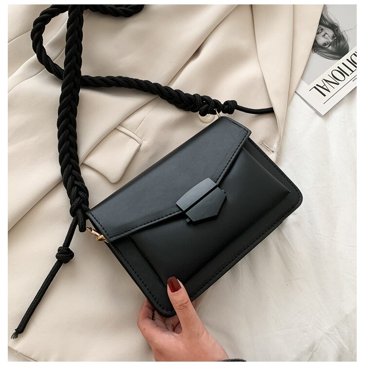 Kleine crossbodytassen voor dames, effen leren schoudertas met gevlochten band: D