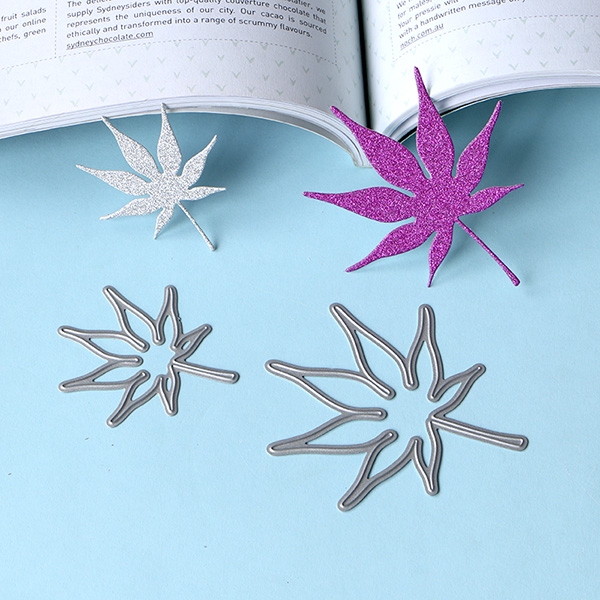 030154 Japanese maple leaves stencil metal Cutting dies for DIY papercraft project Scrapbook Paper Album greeting cards: 2pcs large and small