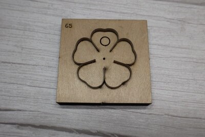 Japan Stahl Klinge Stahl Regel Stirbt schneiden für Leder Stichworte Geprägte Etikett Fünf Blütenblatt Blume Für Kleid Frauen Tasche Hand schlagen Werkzeug: runden sakura 65mm