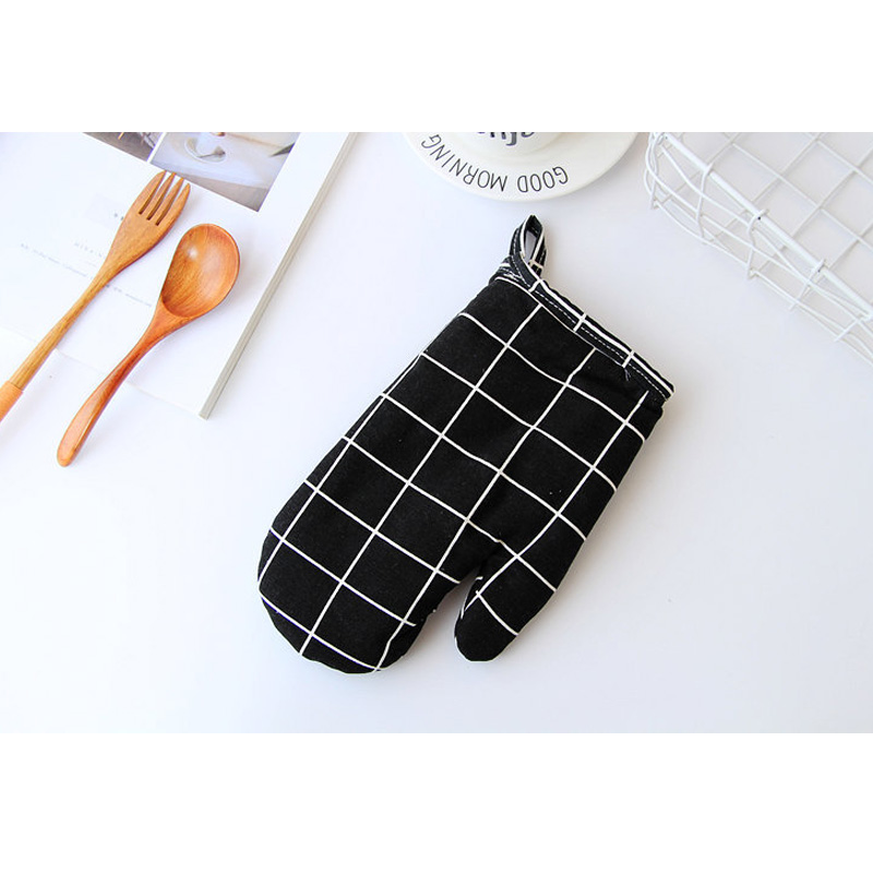 1 Piece Cute Non-slip Yellow Gray Cotton Nordic Kitchen Cooking Microwave Gloves Baking BBQ Potholders Oven Mitts: GRAY