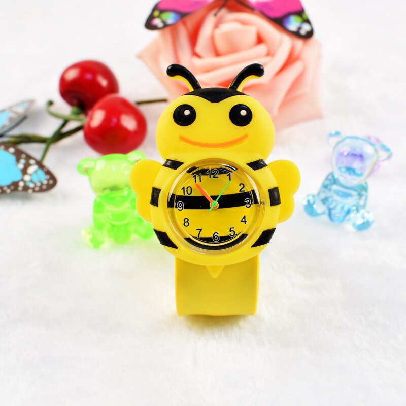 Cartoon Children's Watch Bee Ladybug Beetle Flapping Strap Kids Watches for Boys Girls Christmas Clock for Student Prize: Silver