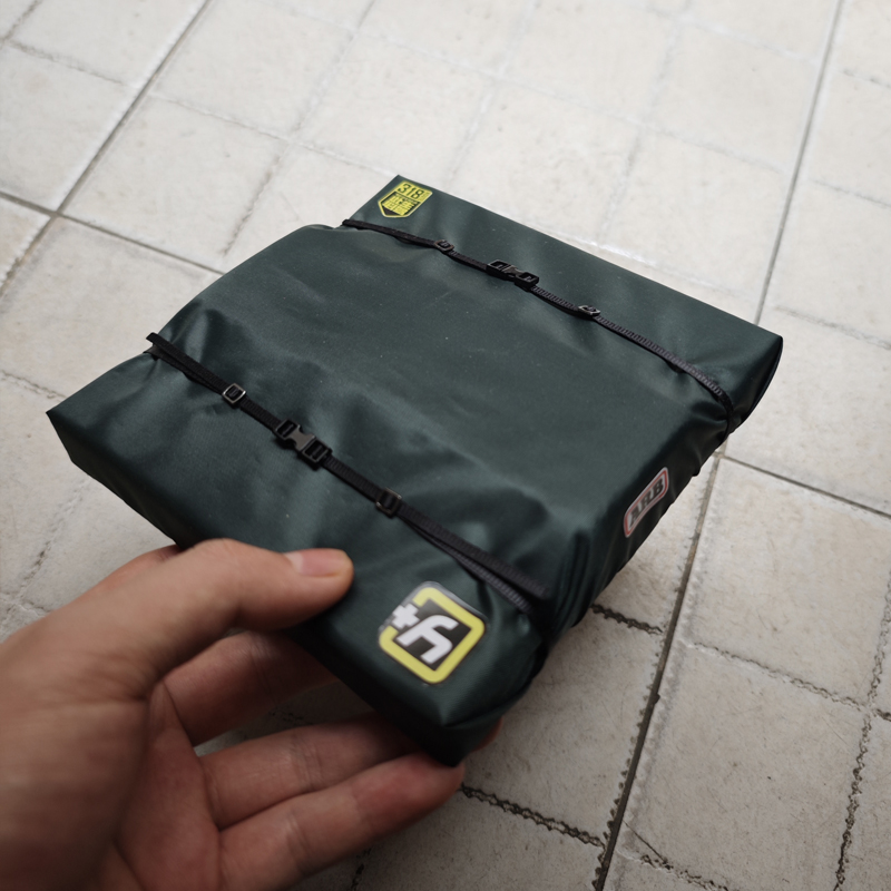 Gesimuleerde Daktent Tas Waterbestendig Tent Versieren voor 1/10 RC Crawler Auto AXIALE SCX10 Traxxas TRX4 Defender Bronco RC4WD Onderdelen: Bordeaux