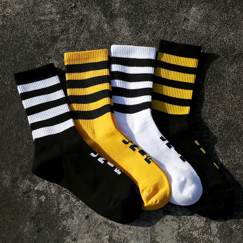 Harajuku mannen Hip Hop Mode Wit en Sokken Zwart Cool Heren Straat Trends Koppels Trends Katoen Skateboard sokken