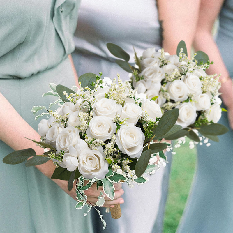 Weißer brautjungfernstrauß, handgefertigt aus rosen und eukalyptusblättern, hochzeitsblumen für brautjungfern, brautaccessoires