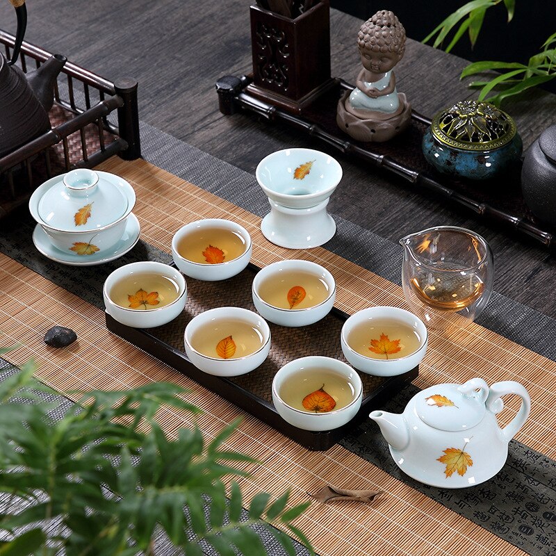 Op Verkoop Chinese Porselein Gaiwan Sancai Cup Kom Met Deksel Coaster Onder Glazuur Leaf Print Keramische Terrine 160Ml