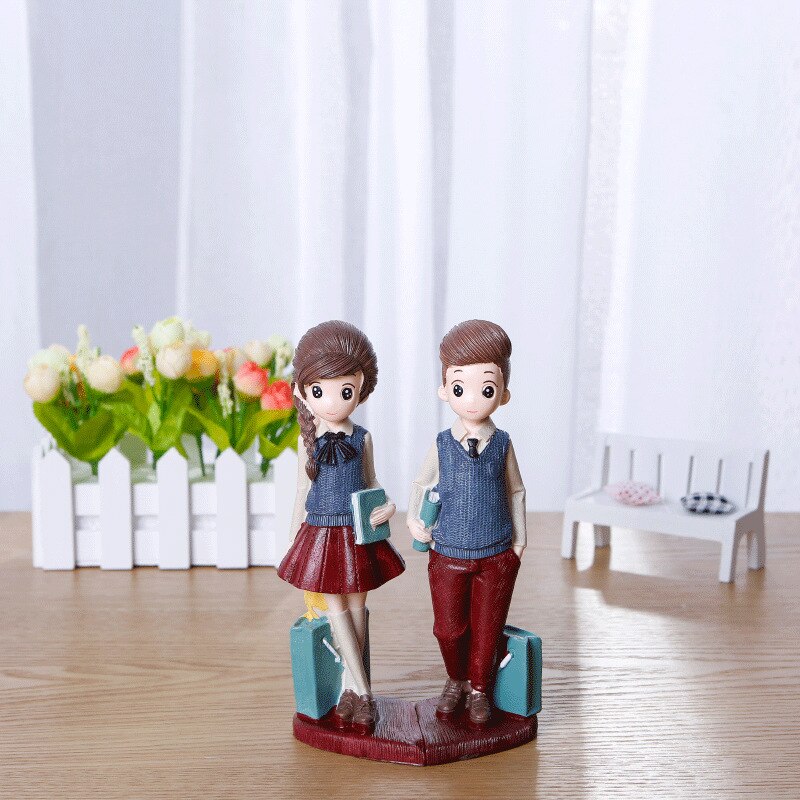 Resin Love & Hearts Modern Décor Sculptures & Figurines for sale