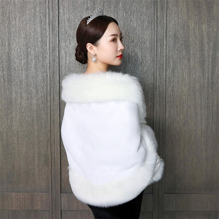 JaneVini Elegante Ivoor Cape Mantel Bridal Faux Fur Wrap Winter Warm Grote Sjaal Jas Plus Size Bolero Vrouwen Bruiloft Accessoires