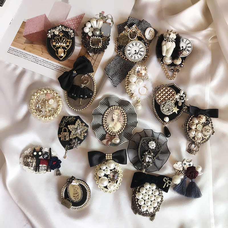 Beroemde Luxe Bloem Kwastje Broche Parel Boog Nummer 5 Sieraden Broches Pins Broach Voor Vrouwen Vintage Accessoires