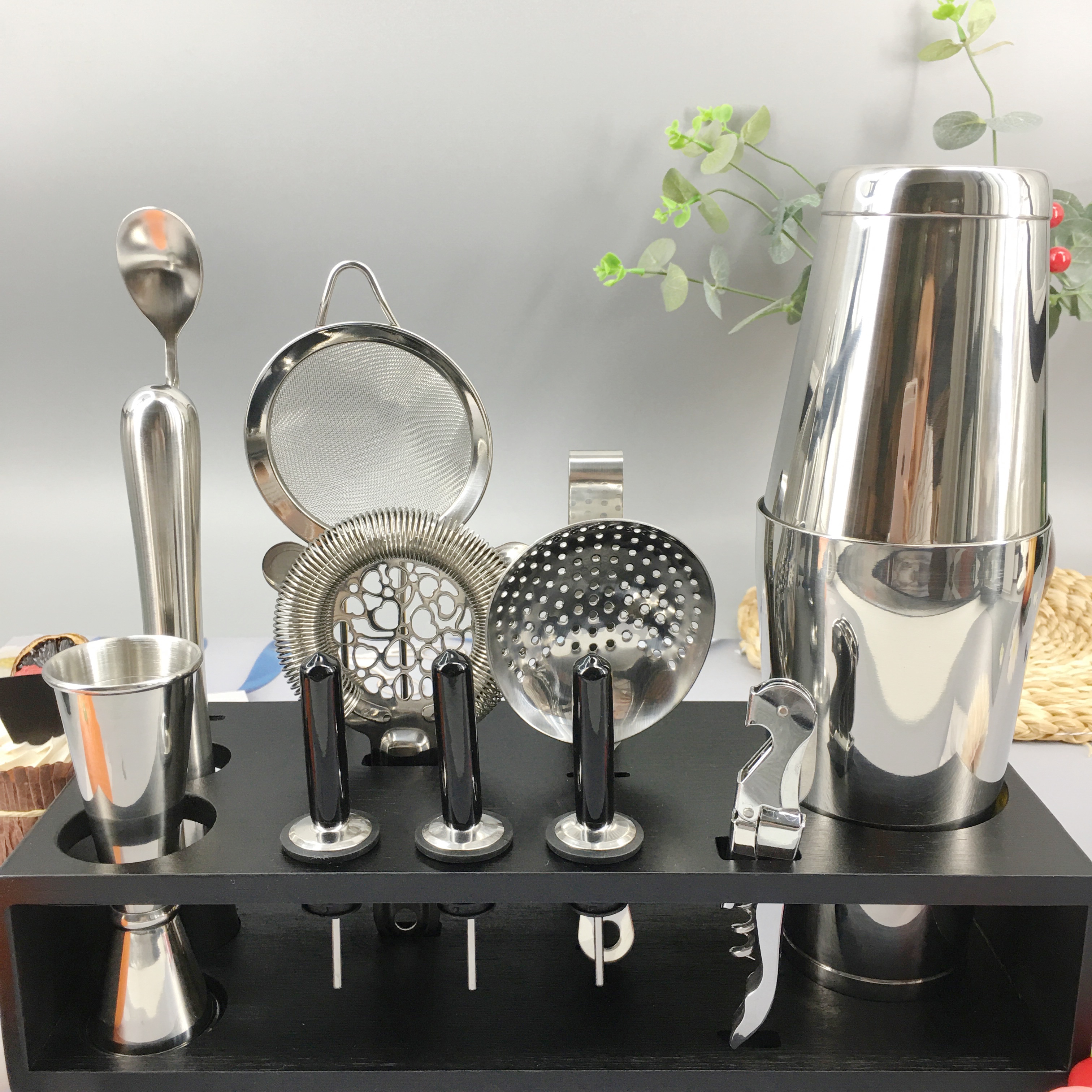 Bartender Cocktail Boston Shaker Barware Set AmeriBcan style stainless 304 steel Boston cocktail shaker 14 Piece: Silver heart