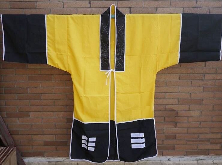 unisex 3color Unisex taoist priest clothing tai chi suits taoism robe gown uniforms yellow/green/red: yellow