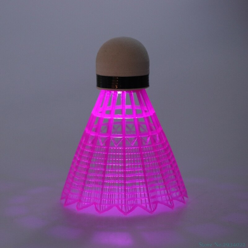 3 stk. led glødende lys op plast badminton fjerbolde farverige belysningskugler  q22f: Lyserød
