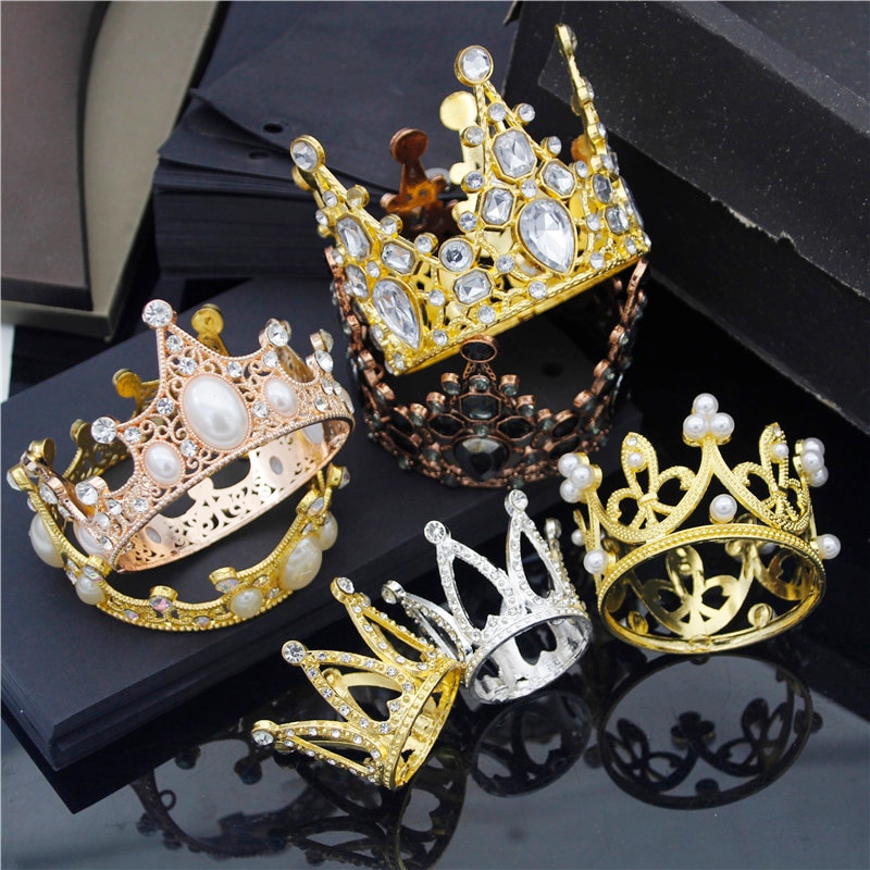 Small Metal Crown for Boys Girls Baby Birthday Prom Tiaras Pearls Hair Jewelry Baby Cake Ornaments Head Accessories