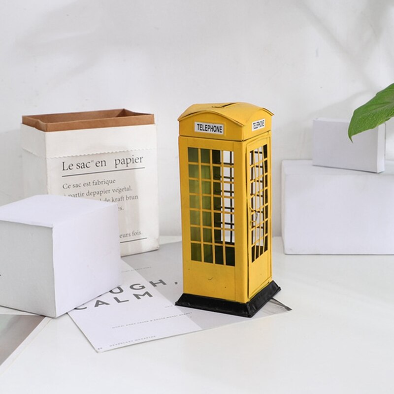 Giallo Inglese Britannico Londra telefono cabina Banca Banca di Moneta di Risparmio pentola porcellino Banca Cabina Telefonica scatola