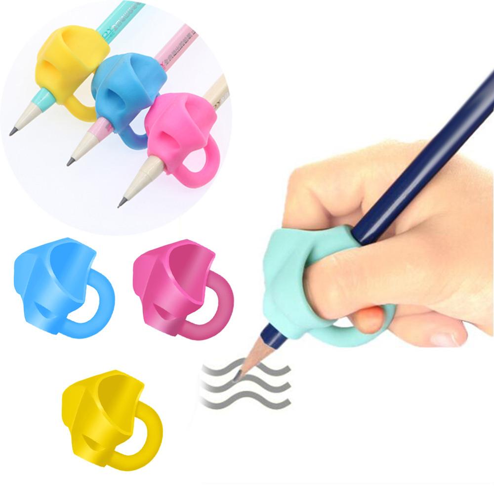 3 stk. tofinger penholder silikone baby læringsskrivningsværktøj korrektionsenhed blyantsæt papirvarer korrekt fingerposition: Type 1 tilfældig farve