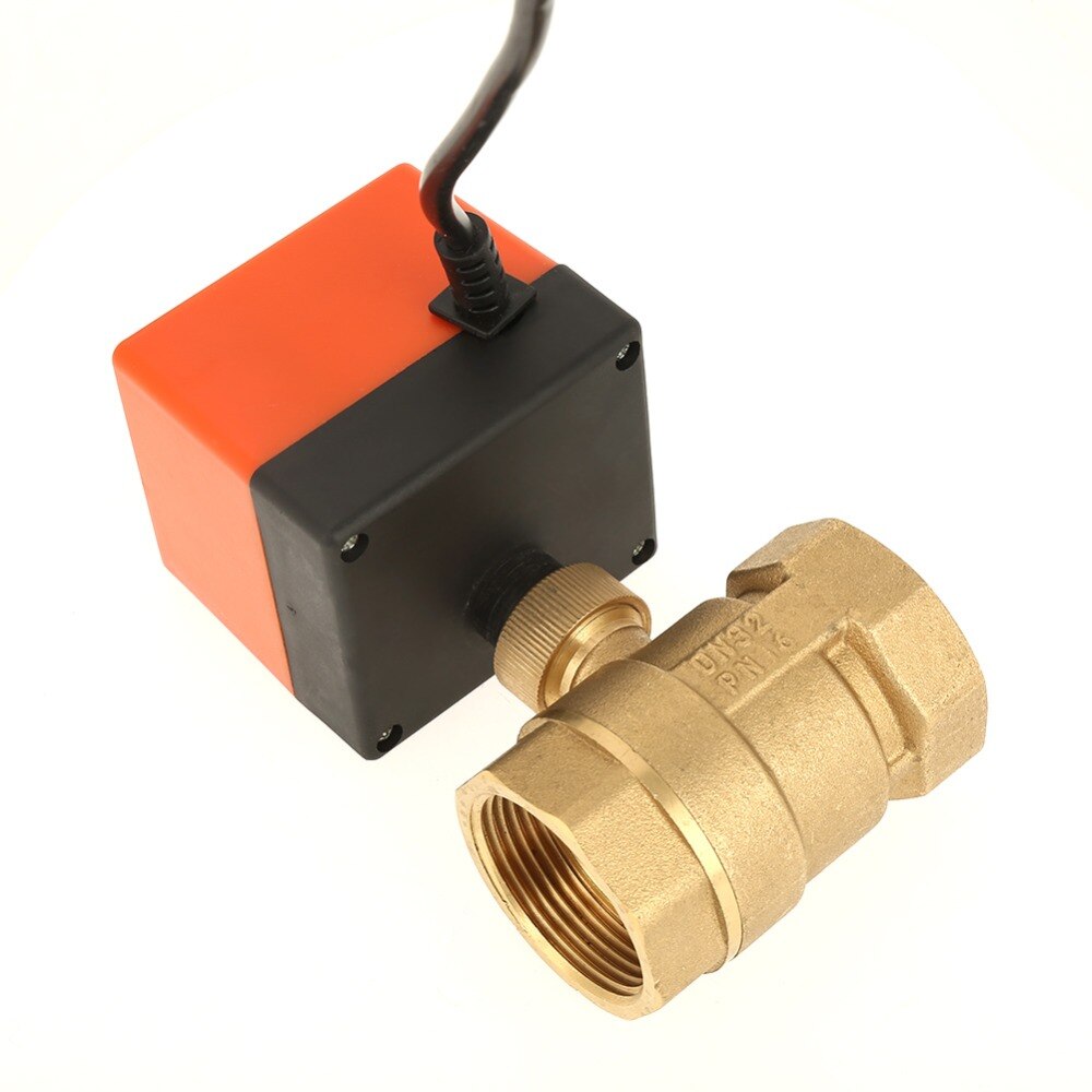 Water Controlling Valve 2-Way 3-Wire AC 220V Motorized Ball Valve 2-Point Brass Electrical Valve Controller G1-1/4 DN32