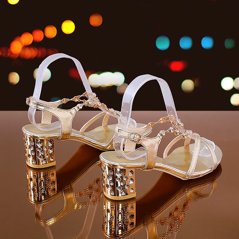 Mulher sandálias 2020 sapatos femininos strass correntes tanga gladiador sandálias de salto quadrado cristal chaussure plus size 41 i153