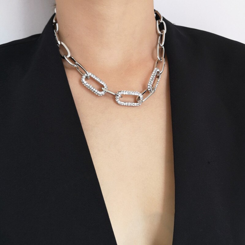 HUANZHI 2020 Nova Moda de Metal Geométrica Cadeia Ampla Flash Rhinestone Punk Clavícula Cadeia Colar De Cor Prata para As Mulheres de Jóias
