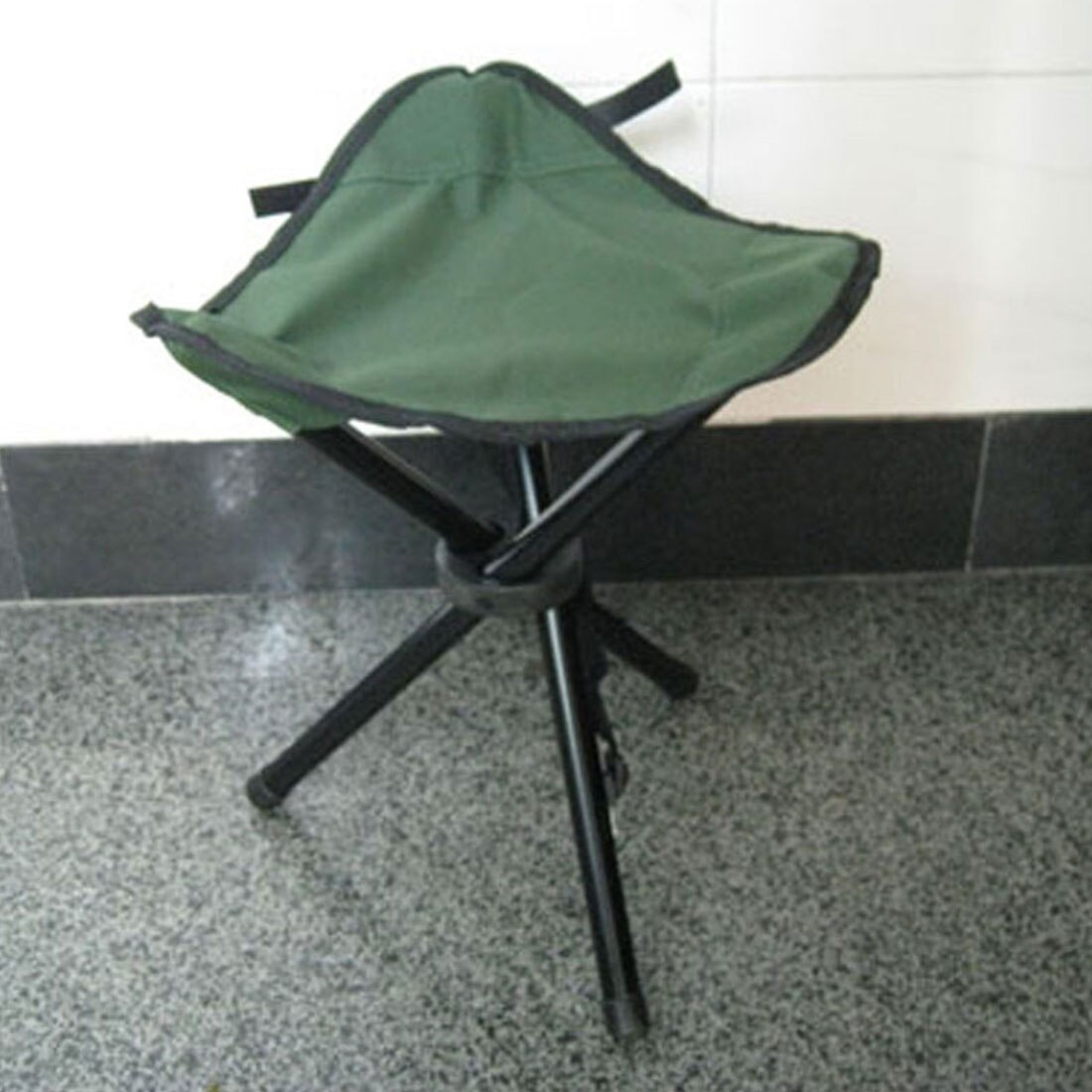 Traveling Camping Tripod Triangular Folding Stool Chair Foldable Fishing Chairs Portable Fishing Mate Fold chair: Green