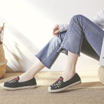 Canvas Women Flat Shoes Woman Ballet Flats Embroidered Old Peking Cloth Shoes Comfortable Casual Loafers Slip On Linen Footwear: Black / 40