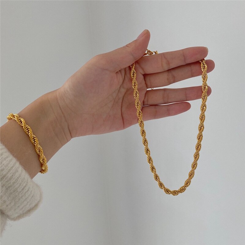 Must Have Minimalist Basic Gold Color Twisted Chain Choker Necklaces For Women Street Style Gold Jewelry Chain Necklace