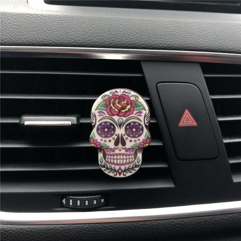 Ambientador de Clip de aire con cabeza de Calavera, accesorios de decoración montados en el aire acondicionado del coche, mejora el aroma de Perfume de aire, 1 unidad