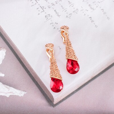 Korean Luxury Rhinestone Crystal Water Long Earrings Jewelry Bride Wedding Earrings Non Pierced Ear Clip Ear Cuff: red ear clip