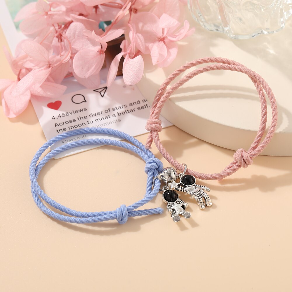 2PCS/Set Couple Bracelet Astronaut Star Magnet Ball Matching Bracelets Lover Heart Magnetic Bracelet Friendship Valentine Day: OV692005