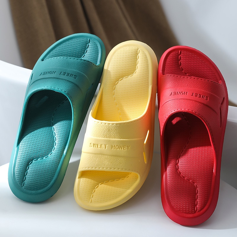 Pantoufles de Massage femme Couple maison intérieure antidérapante fond souple salle de bain bain en plastique EVA pantoufle mâle maison pantoufles hommes chaussures