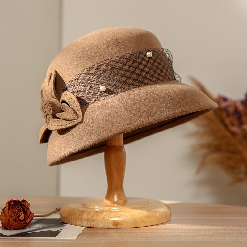 Mamma toppklass 100%  australien ull cloche hattar dam fest formell fedora hatt kvinnor vinter blomma filt hatt 56-58cm: Kamel