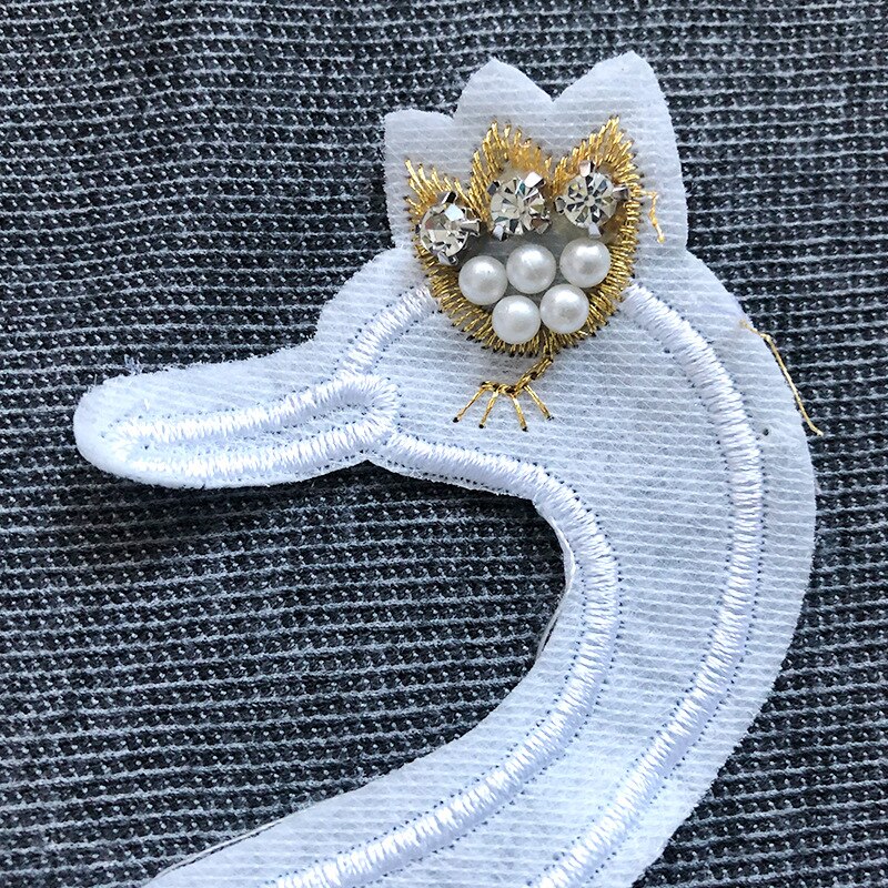 Brodert svane stoff t-skjorte klestilbehør gjør-det-selv paljett perler klut patch patch