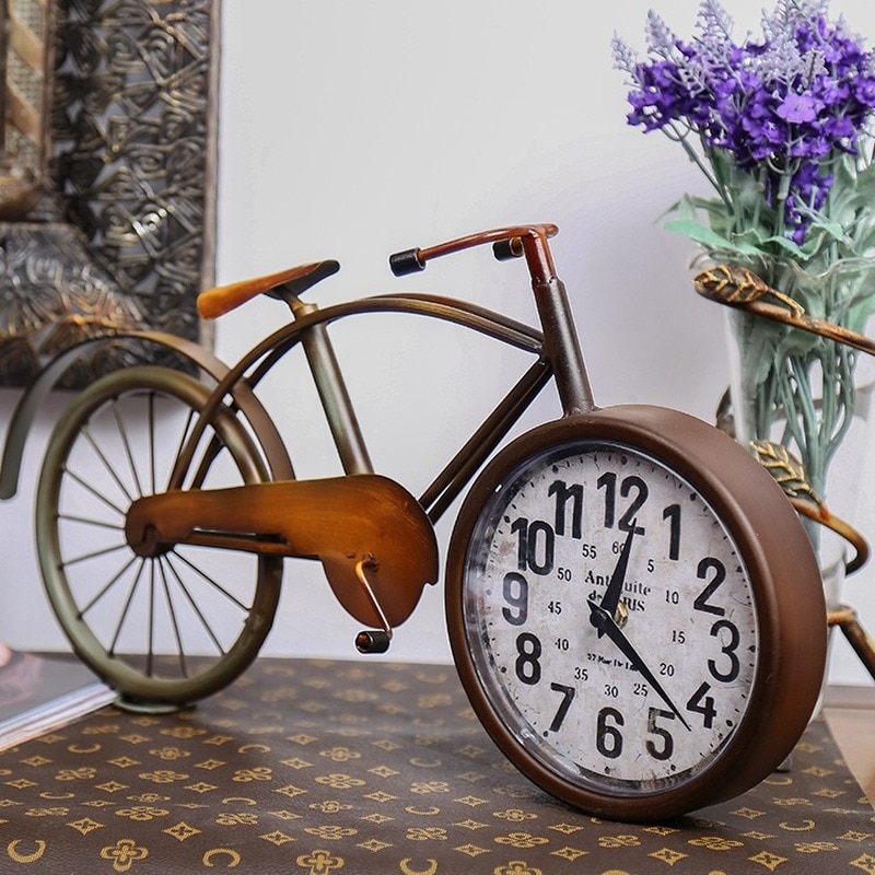 Europeisk retro minimalistisk hemklocka personlighet metall cykelklocka heminredningstillbehör