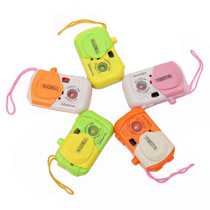 1 stk sødt mini simulationskamera børnelegetøj tidlig projektion simuleringskamera plastik tilfældig farve børnelegetøj