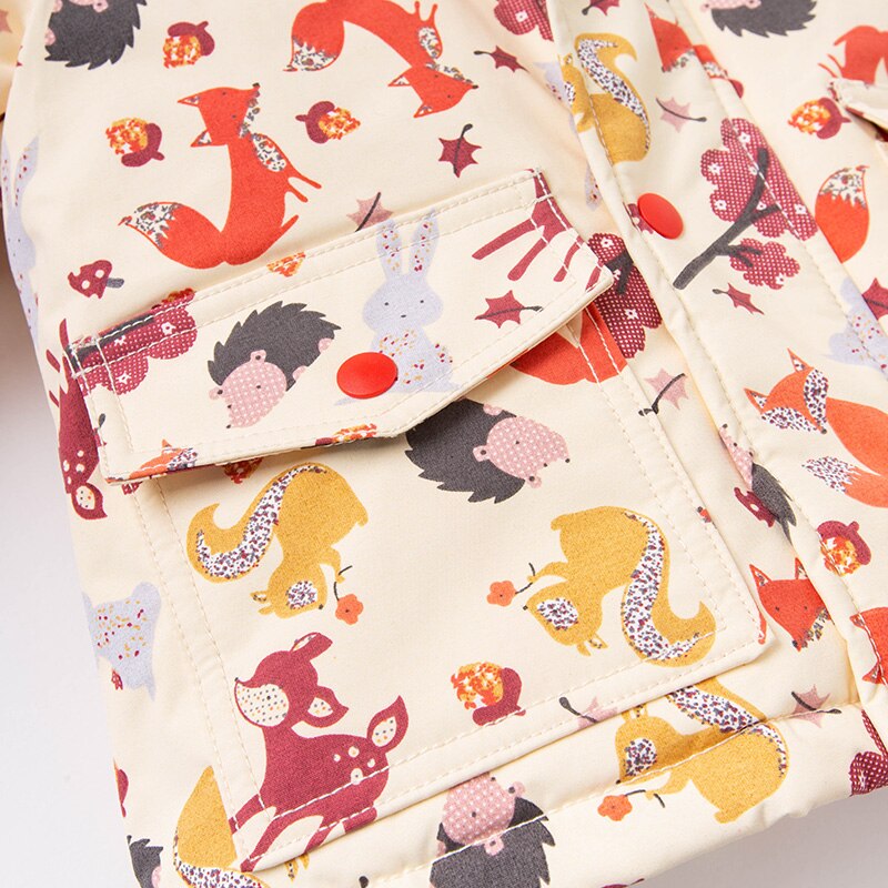 DB15847 dave bella inverno del bambino unisex del fumetto di modo di stampa tasche imbottito con cappuccio del cappotto top infantile del bambino della tuta sportiva