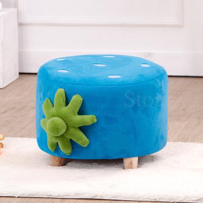 Børns lille sofa skammel stort barn baby børnehave jordbær koral fløjl soveværelse hjem enkel sofa stol: 0.0.2