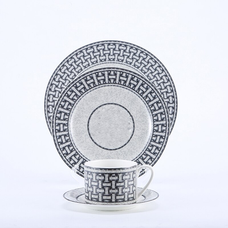 Classic European Bone China Coffee Cups and Saucers Tableware Coffee Plates Dishes Afternoon Tea Set Home Kitchen