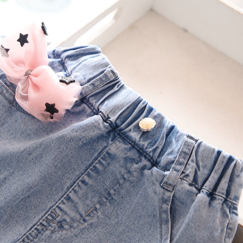 Primavera/estate 2022 pantaloncini di jeans con fiocco per ragazze abbigliamento per bambini all'ingrosso