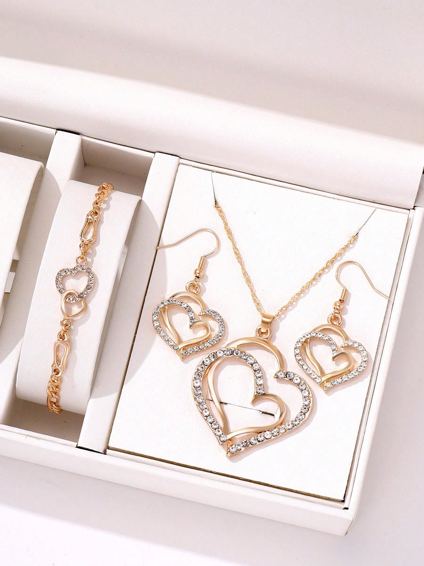 3 Pcs Set Heart Shaped Jewelry Set Of Earrings Pendant Necklace For Women Exquisite Rhinestone Double Heart Jewelry Set: Light Yellow Gold Color