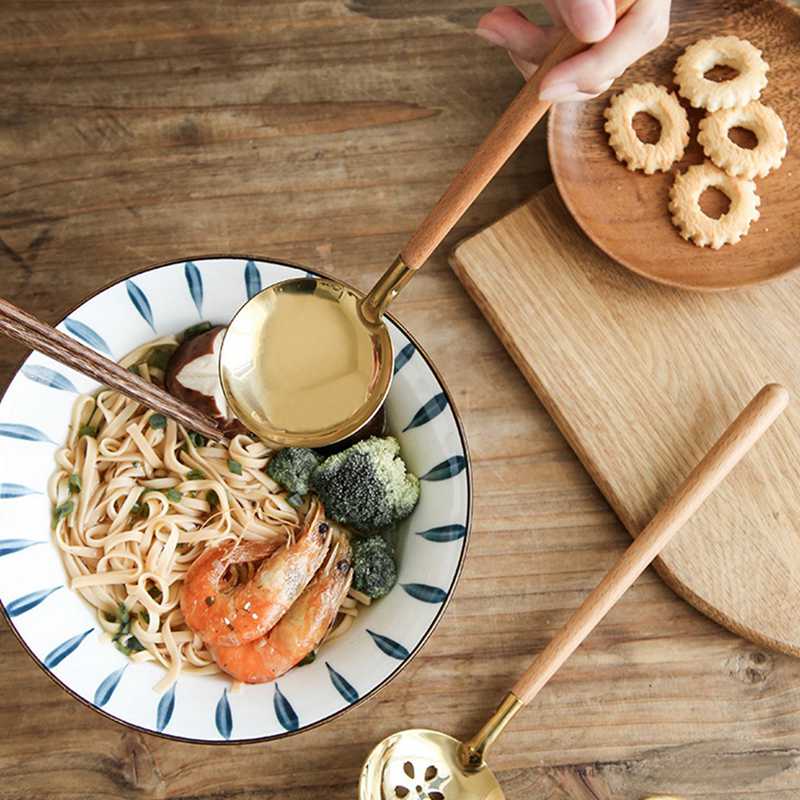 Stainless Steel Soup Spoon Japanese Style Wooden Handle Colander Pot Drain Spoon Kitchen Cooking Spoon Kitchen Supplies