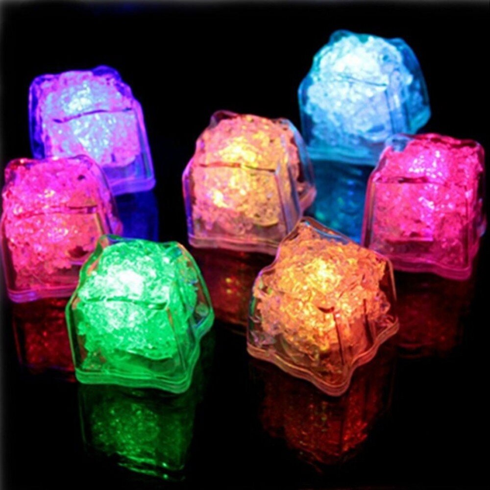 Small Ice Cube Toy With Water LED Toys For Party and Festival Decorations Random