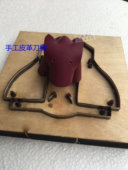 Læder dørskåret stål regel håndstansværktøj til diy nøglering nøglering dyr elefant vedhæng håndlavet læderfartøj: Ulv