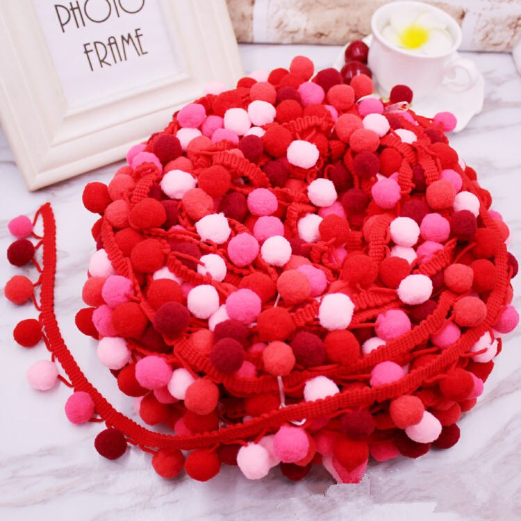 5 yards/rulle pompom spetsband sömnadstillbehör pom pom tofs pompoms trim bollfransar broderi gör-det-själv klädseltyg: Röd tråd