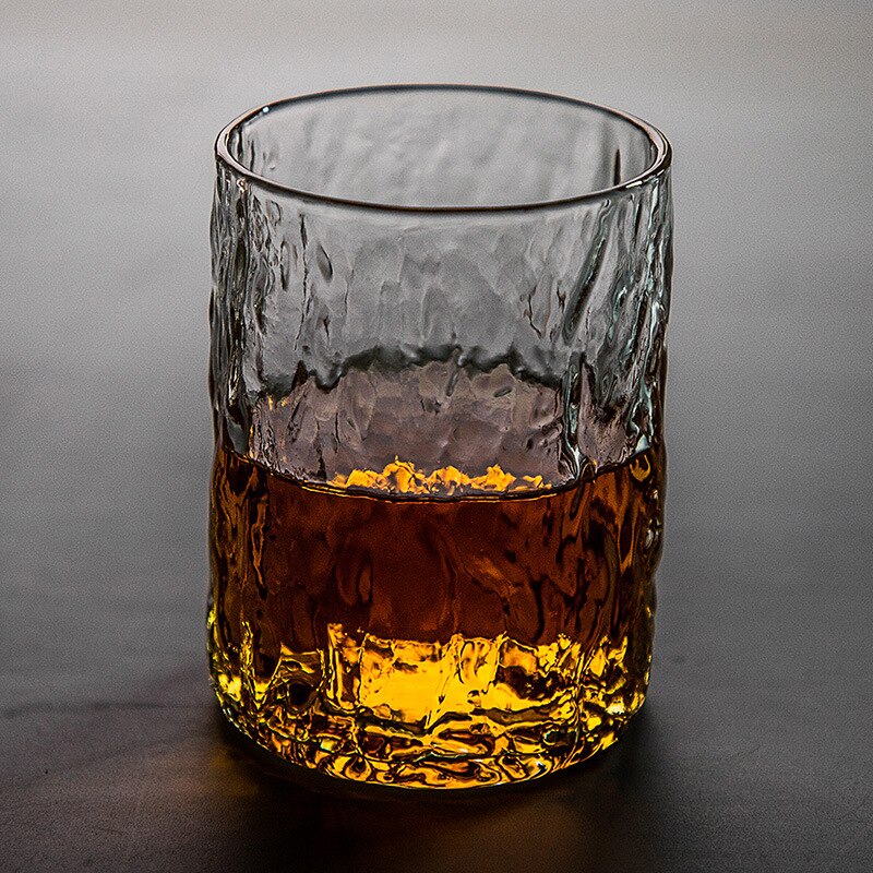 Hoge Borosilicate Verdikte Glas Hamer-Gedessineerde Koude Fles Water Kan Worden Verwarmd Door Open Vuur Glas Kruik Sapkan