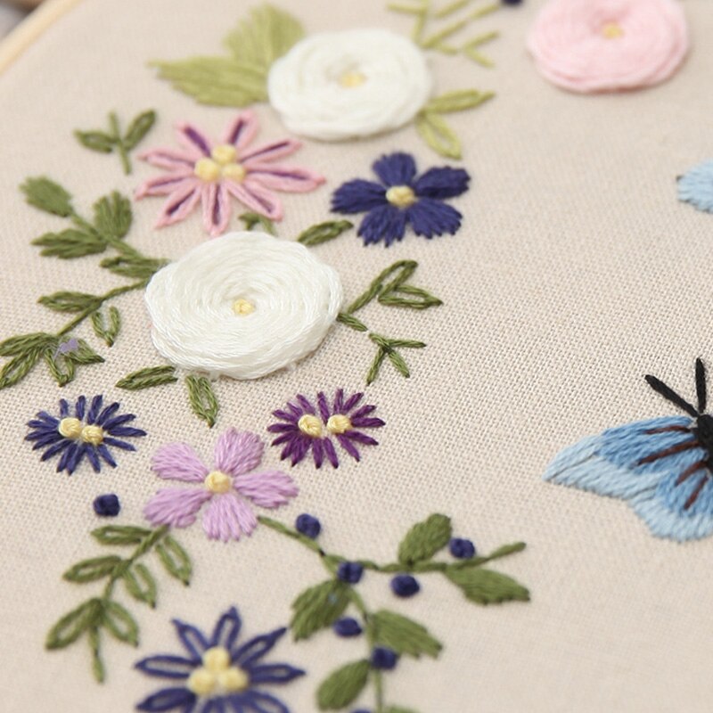 French Embroidery diy Kit with Bamboo Hoop Needlework Pattern Printed Starter Kit for Beginners Sewing Art Craft Painting