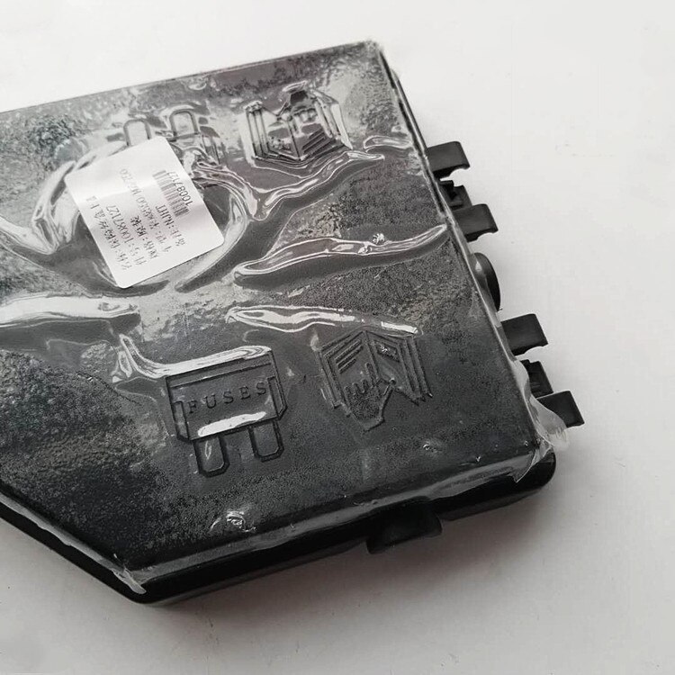 Engine fuse box cover Upper cover for SAIC ROEWE 350 550 750 360 MG6 MG7 MG GT