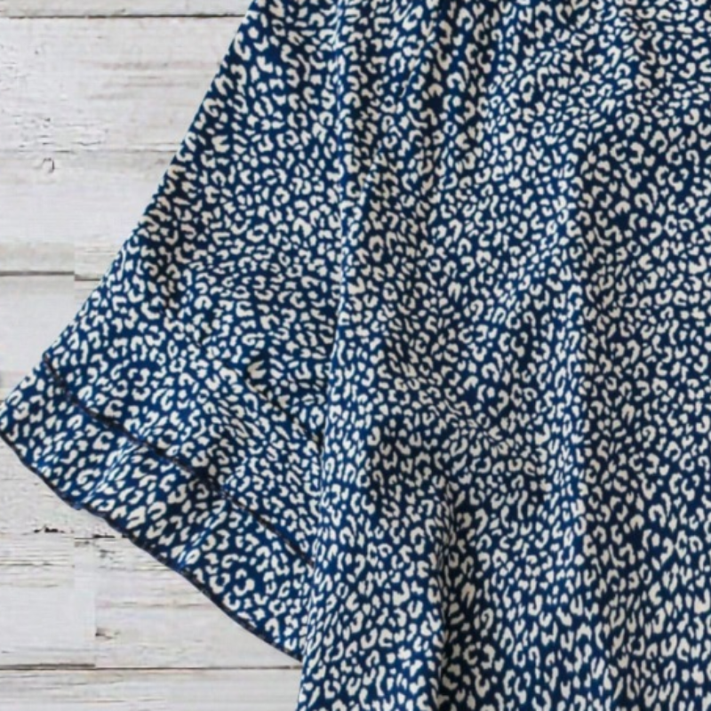 Tissu en polyester doux pour femme, haut d'été décontracté, lavage en machine, impression aléatoire vibrante, grande taille, légèrement commandé