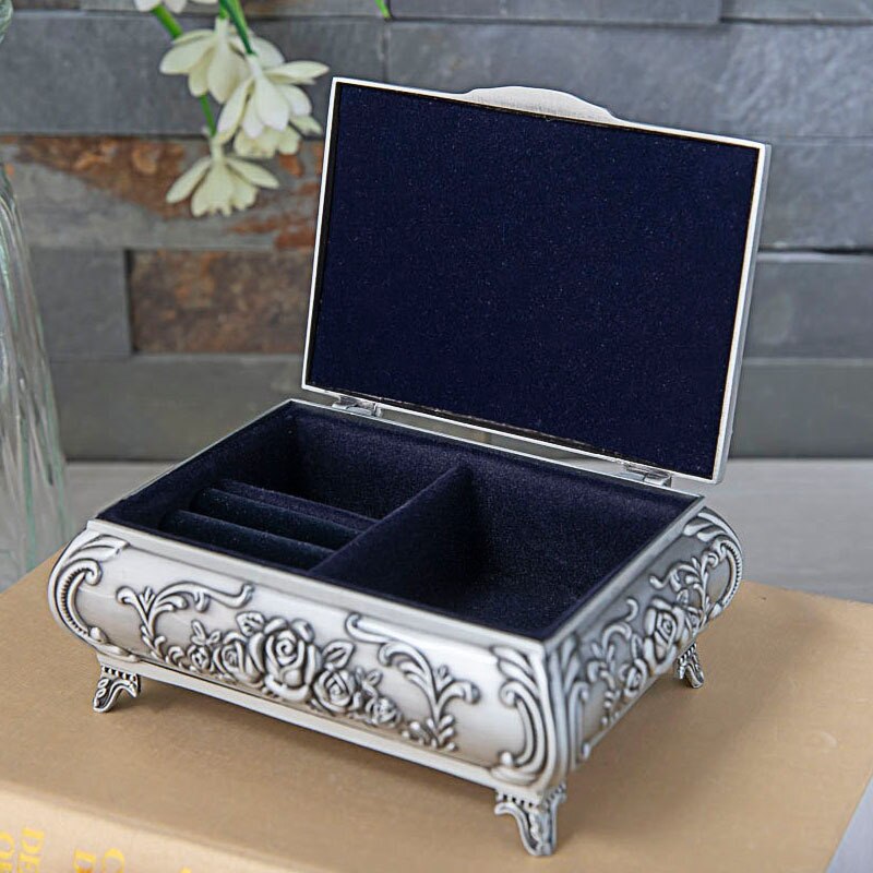Metal European retro large jewelry box high-grade stereo with lock tin storage Multi-function Jewelry Storage Box