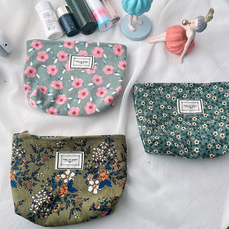 Flowers Print Cosmetic Bag Corduroy Washing Bag Large Capacity Women Travel Cosmetic Pouch Make Up Storage Bags