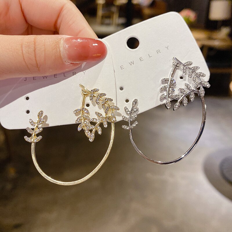 Koreaanse Trendy Bladeren Oorhaak Vrouwen Eenvoud Rond Oor Bone Sieraden Vrouwelijke Mode Oorbel Jassen Delicate Zirkoon Oorbellen