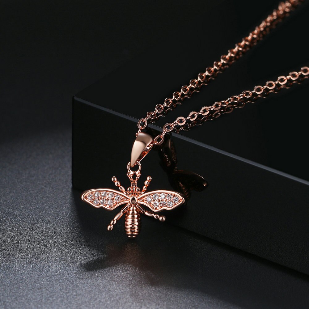 Exquisite And Lovely Insect Bee Pendant Necklaces For Women Birthday With Cubic Zirconia Jewelry Wholesael DWN082